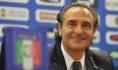 Prandelli: «Il Napoli può vincere contro chiunque. Cannavaro è migliorato tantissimo»