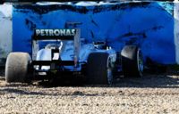 Formula 1 - Seconda giornata di test: Hamilton sbatte, Grosjean il più veloce